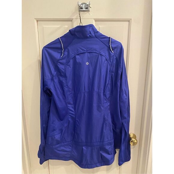 Lululemon Run: Nothin' But Run Jacket Pigment Blue size 10 - Picture 9 of 9